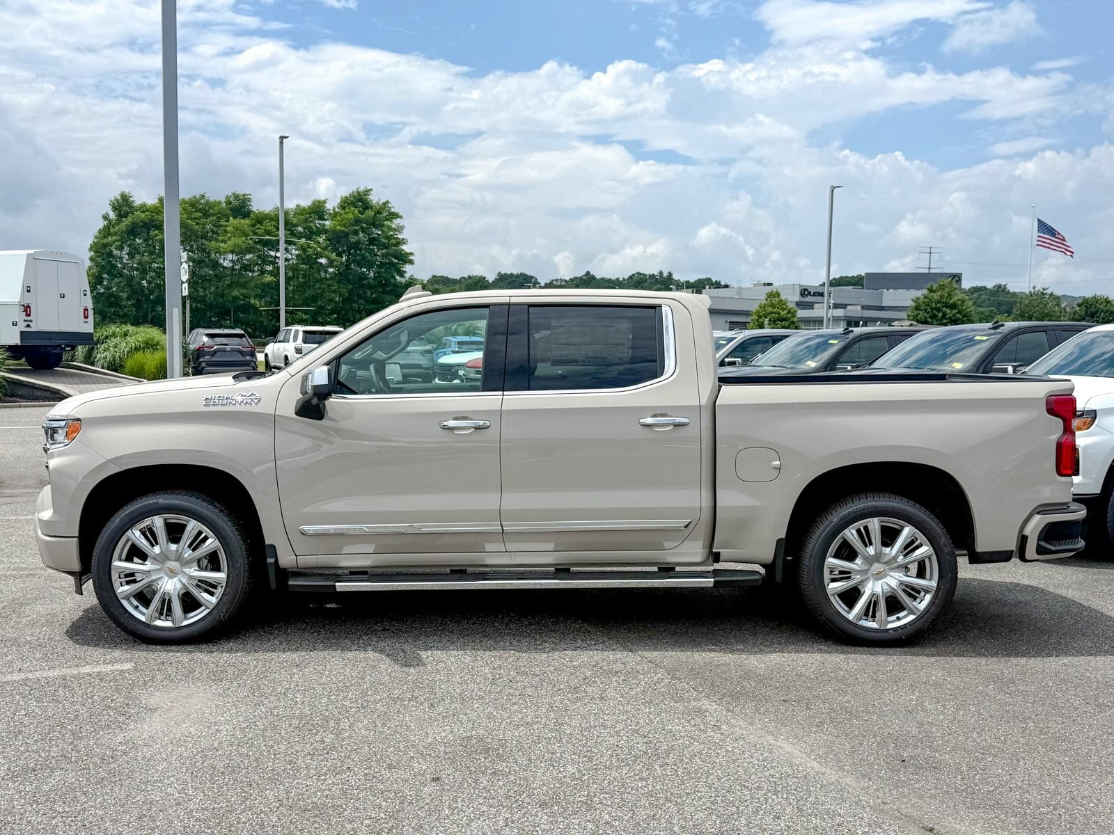 2026 Chevrolet Silverado 1500 High Country - Photo 4