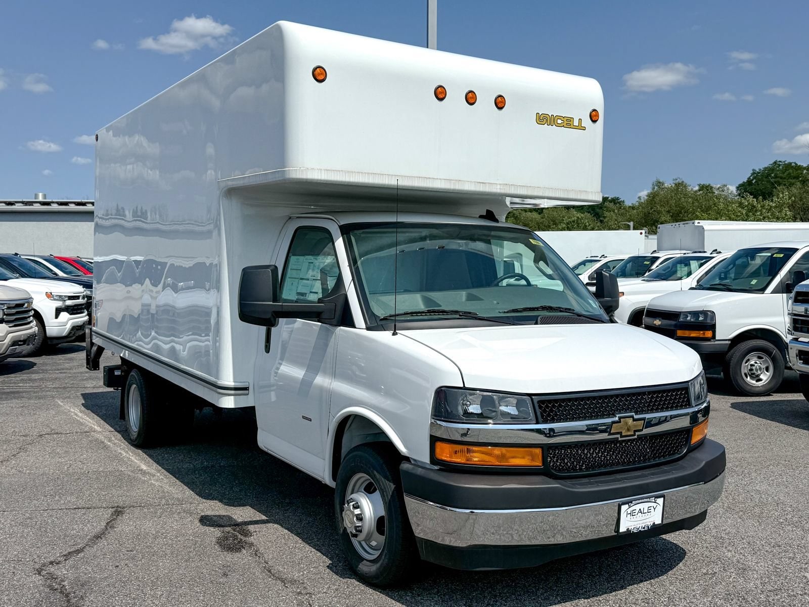 2025 Chevrolet Express Cutaway