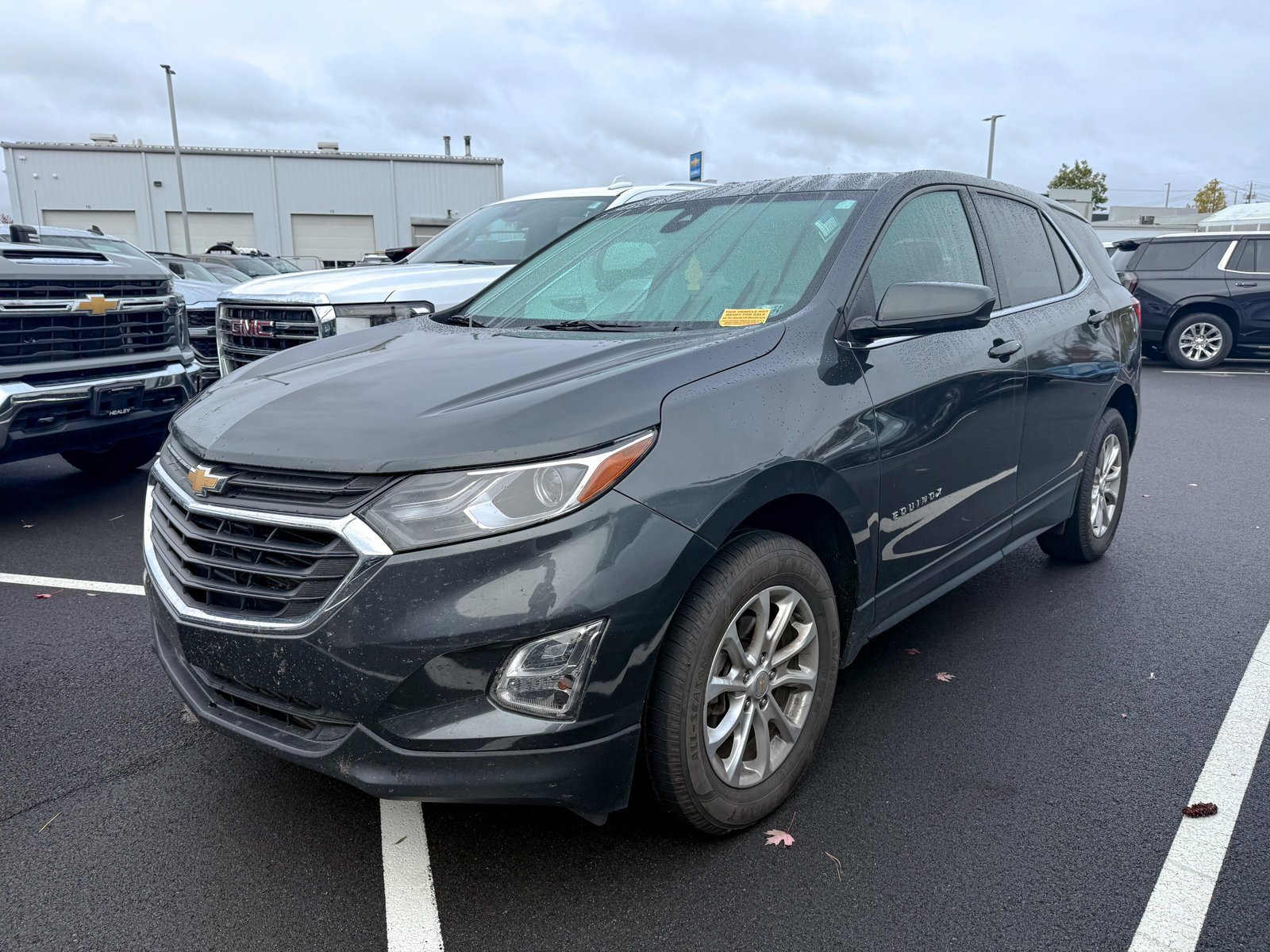 2020 Chevrolet Equinox LT photo 3