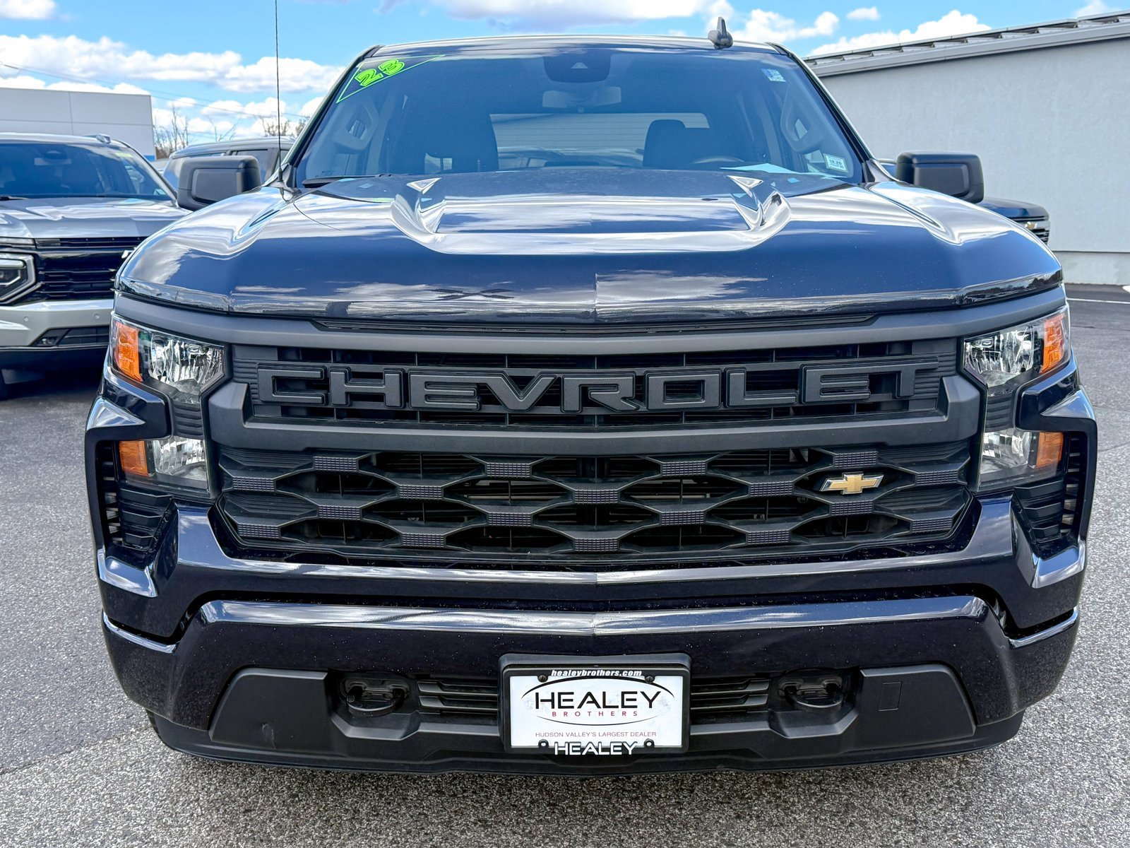 2023 Chevrolet Silverado 1500 Custom photo 2