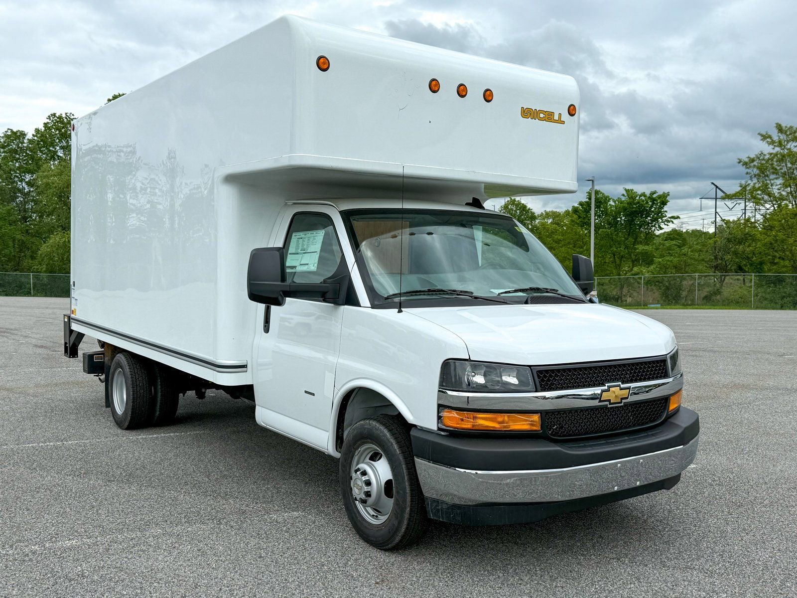 2025 Chevrolet Express Cutaway