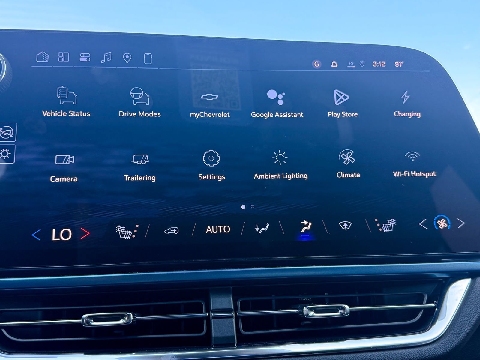 2026 Chevrolet Equinox EV 2LT - Photo 28