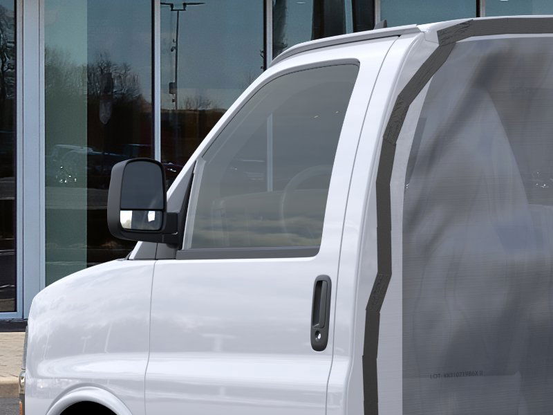 2025 Chevrolet Express Cutaway Base photo 51