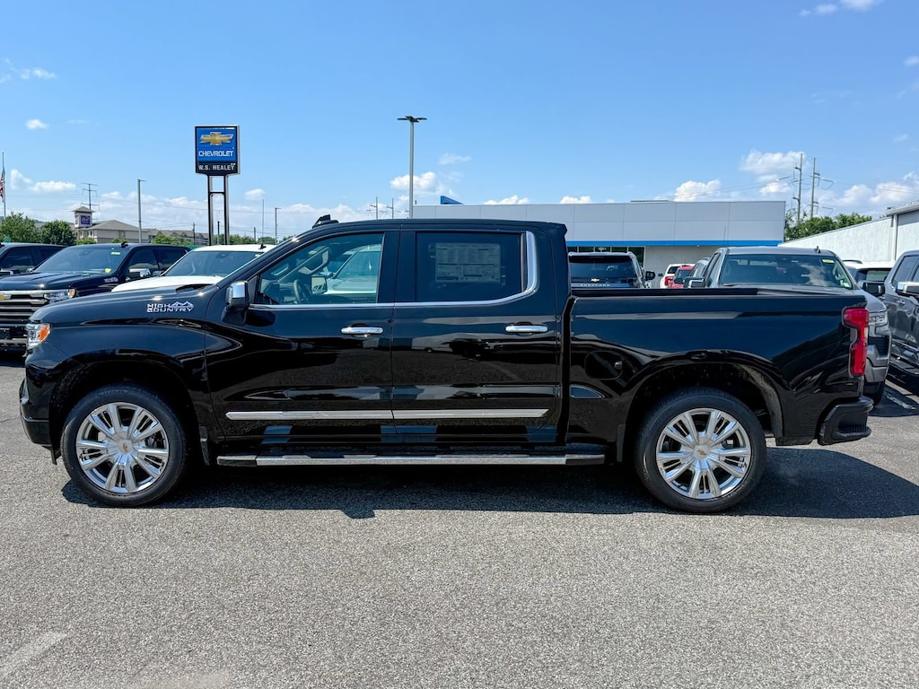 New 2026 Chevrolet Silverado 1500 High Country Truck Crew Cab