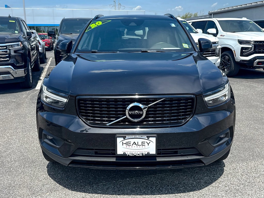 Used 2020 Volvo XC40 T5 R-Design SUV