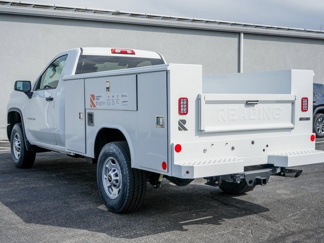 2025 Chevrolet Silverado 2500HD photo 2