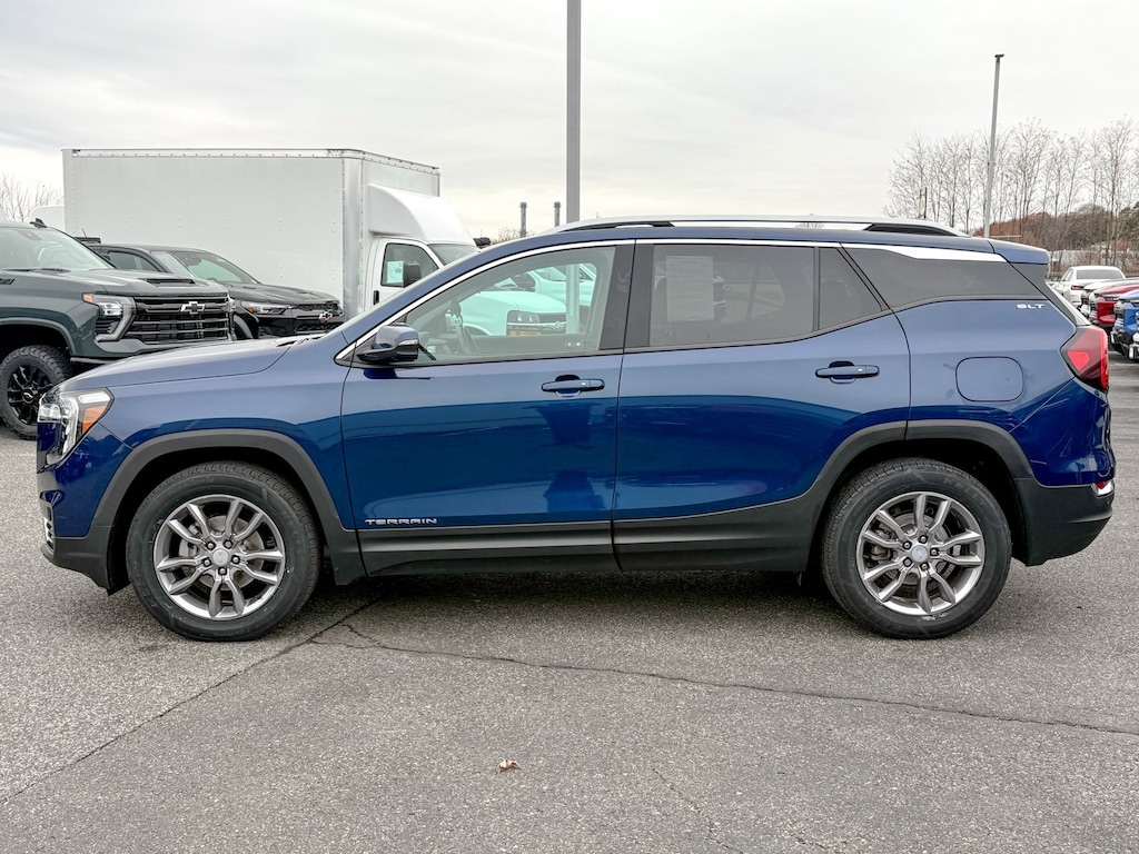 Used 2022 GMC Terrain SLT SUV