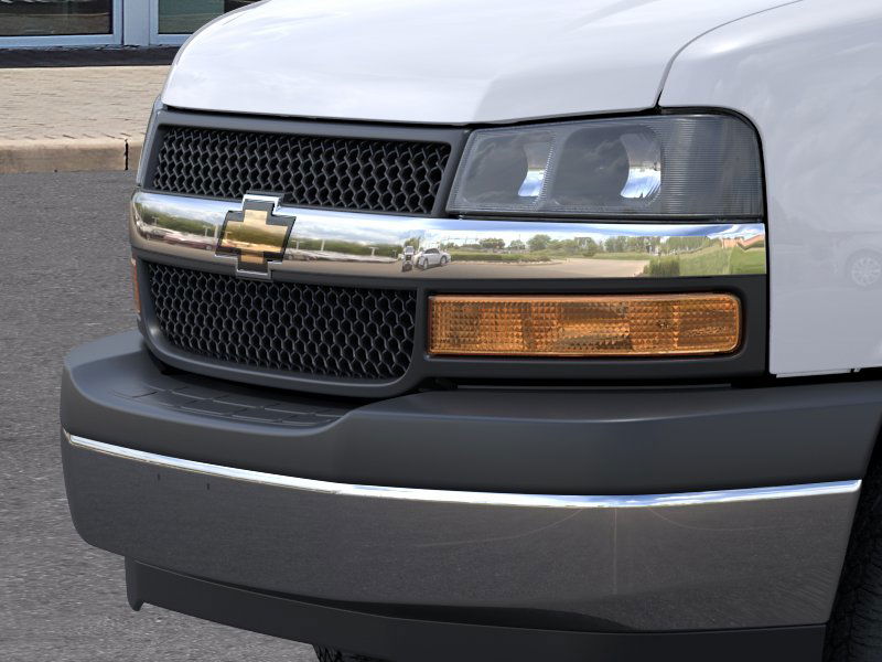 2025 Chevrolet Express Cutaway Base photo 52