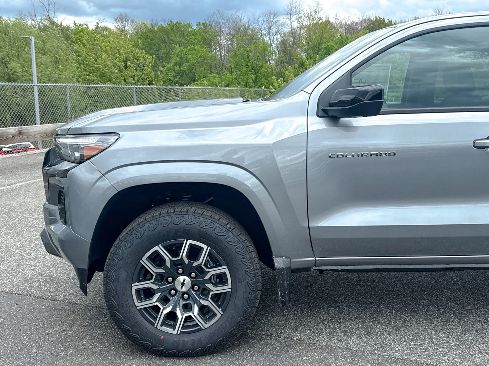 2026 Chevrolet Colorado Z71 - Photo 9