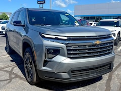 2026 Chevrolet Traverse LT SUV