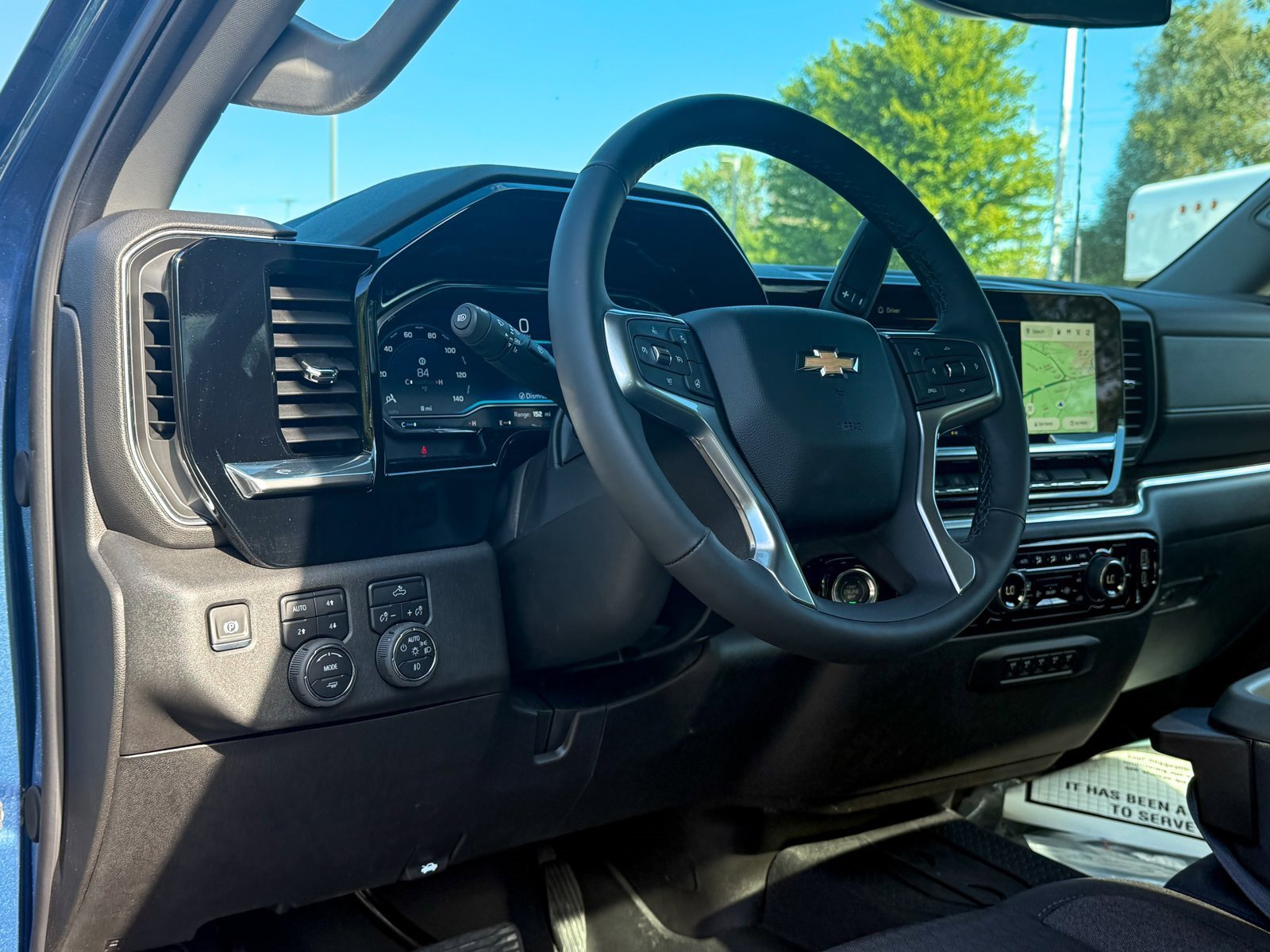 2025 Chevrolet Silverado 3500HD LT photo 3
