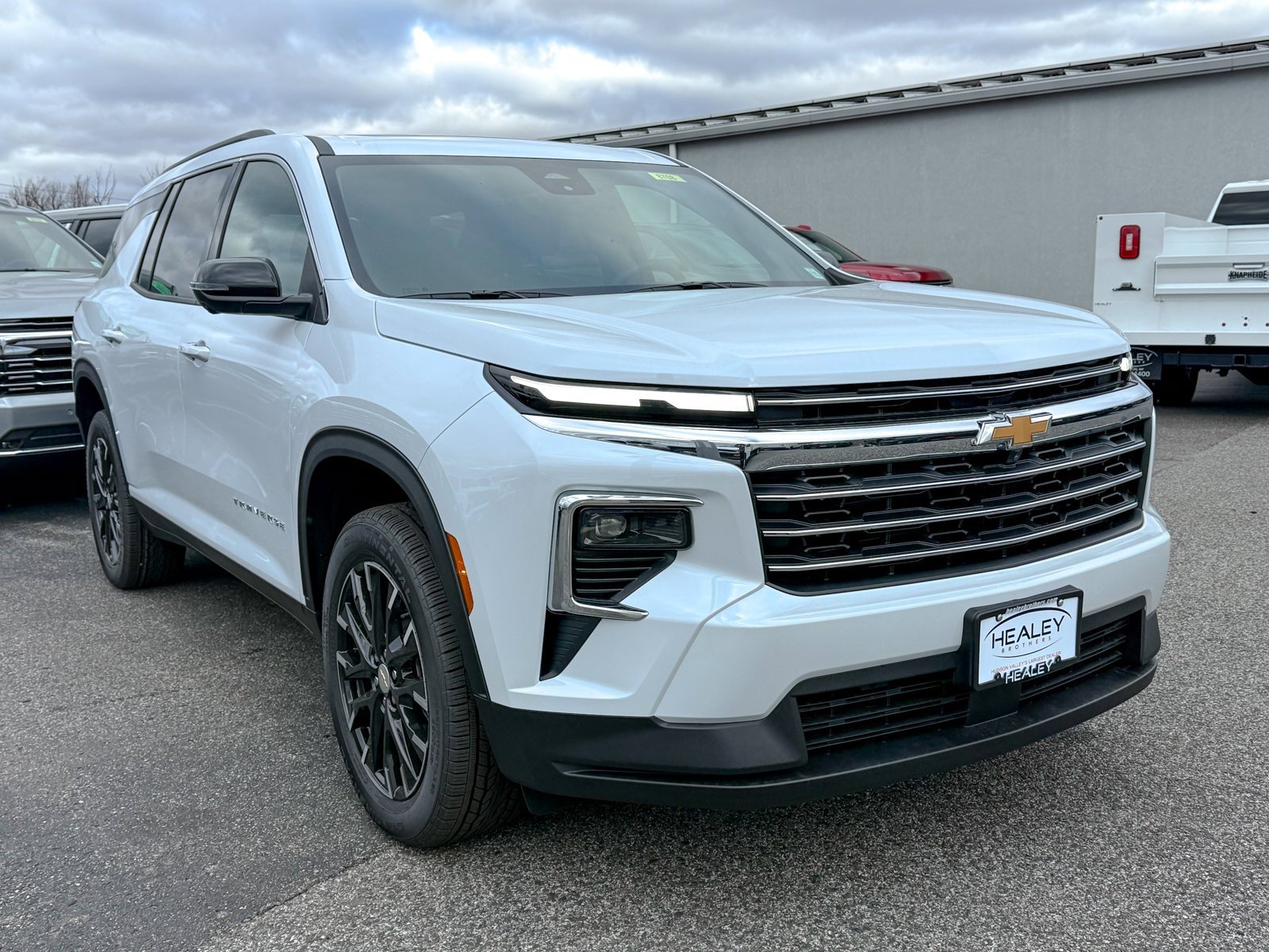 2026 Chevrolet Traverse LT's photo