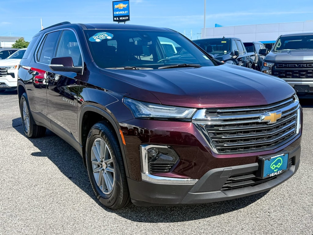 Used 2023 Chevrolet Traverse LT Cloth SUV