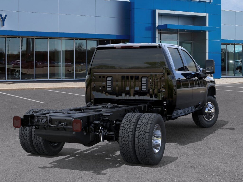 New 2026 Chevrolet Silverado 3500 HD Chassis Cab LT Truck Crew Cab