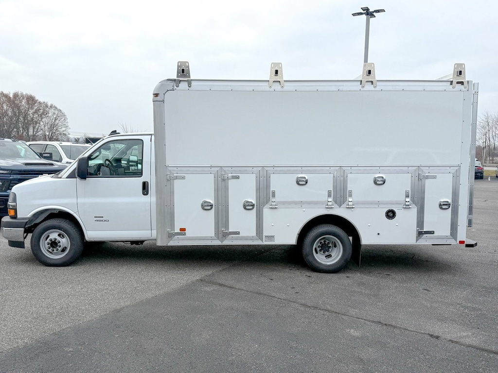 New 2025 Chevrolet Express Cutaway 4500 2WT Cutaway Van