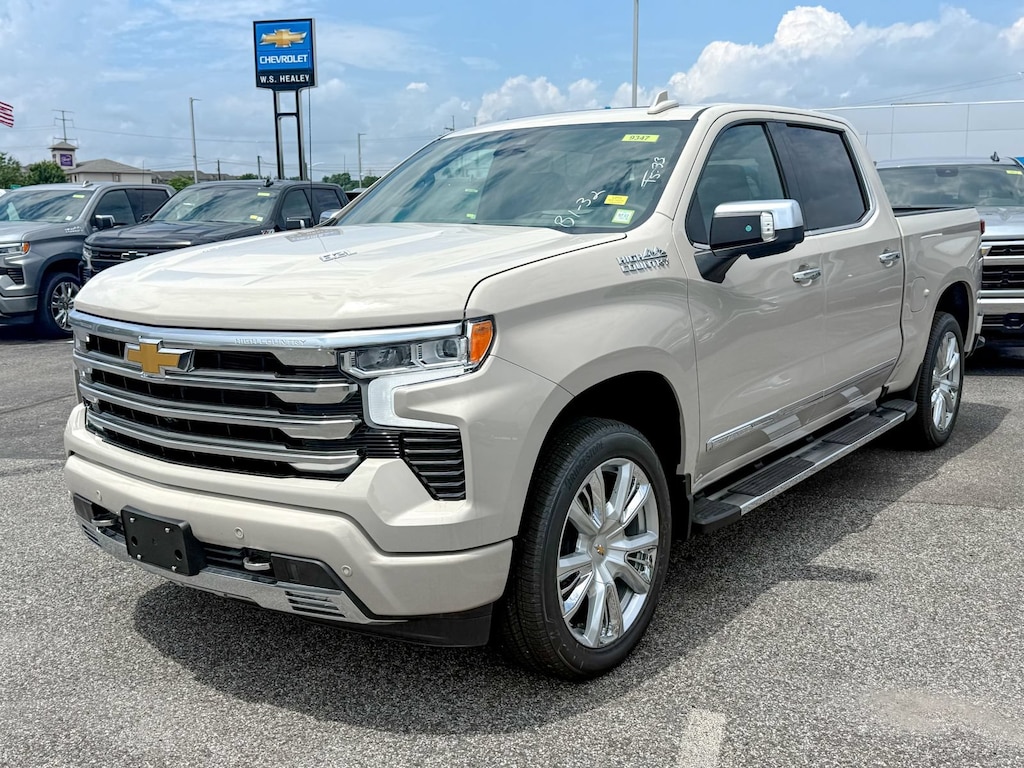 New 2026 Chevrolet Silverado 1500 High Country Truck Crew Cab