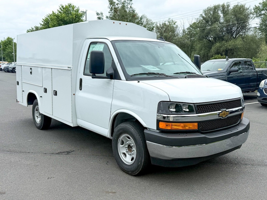 New 2025 Chevrolet Express Cutaway 3500 1WT Cutaway Van