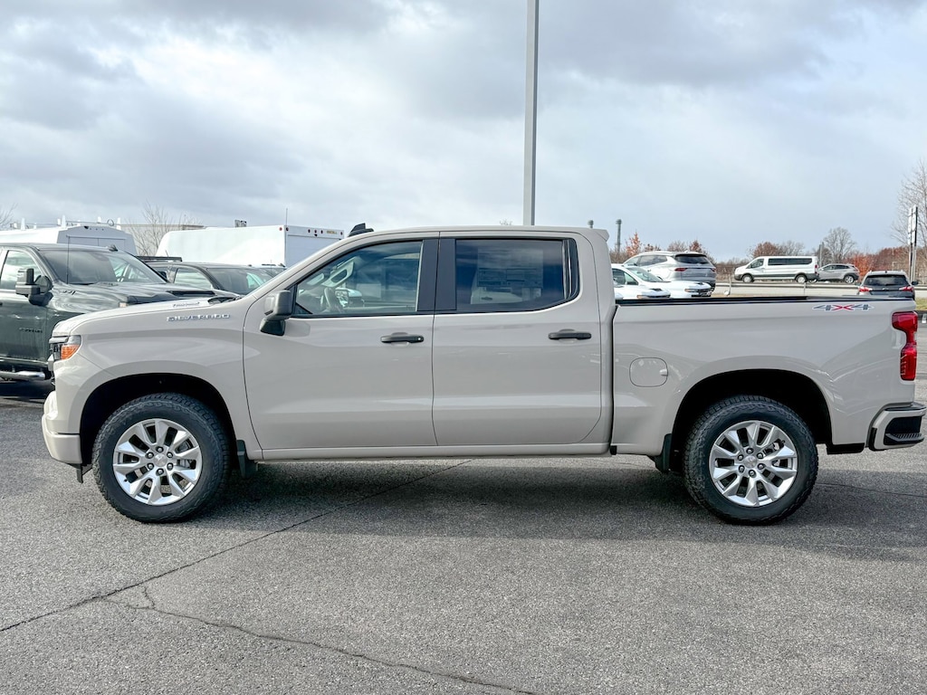 New 2026 Chevrolet Silverado 1500 Custom Truck Crew Cab