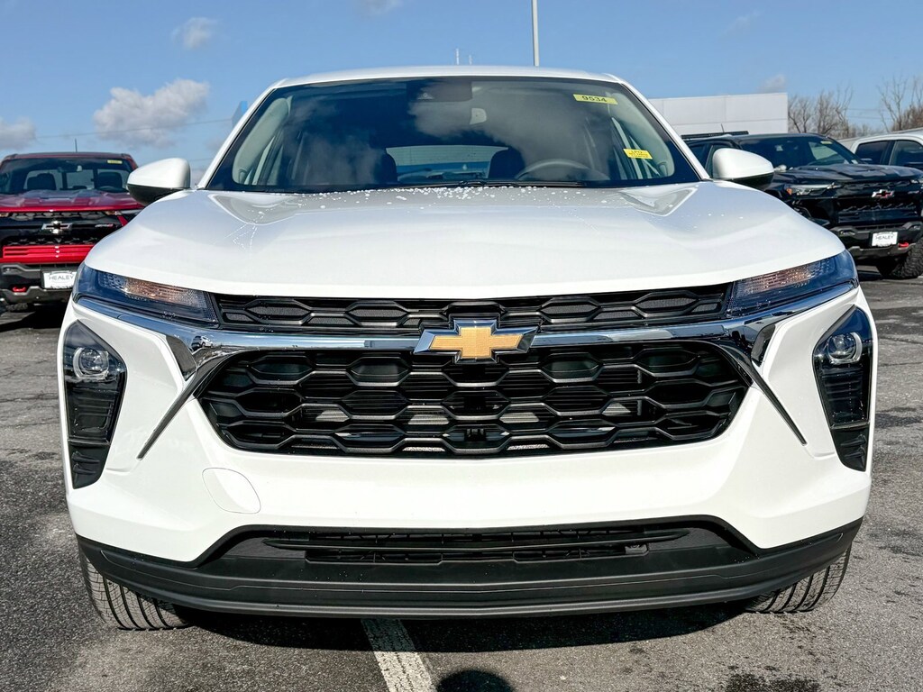 New 2026 Chevrolet Trax LS SUV