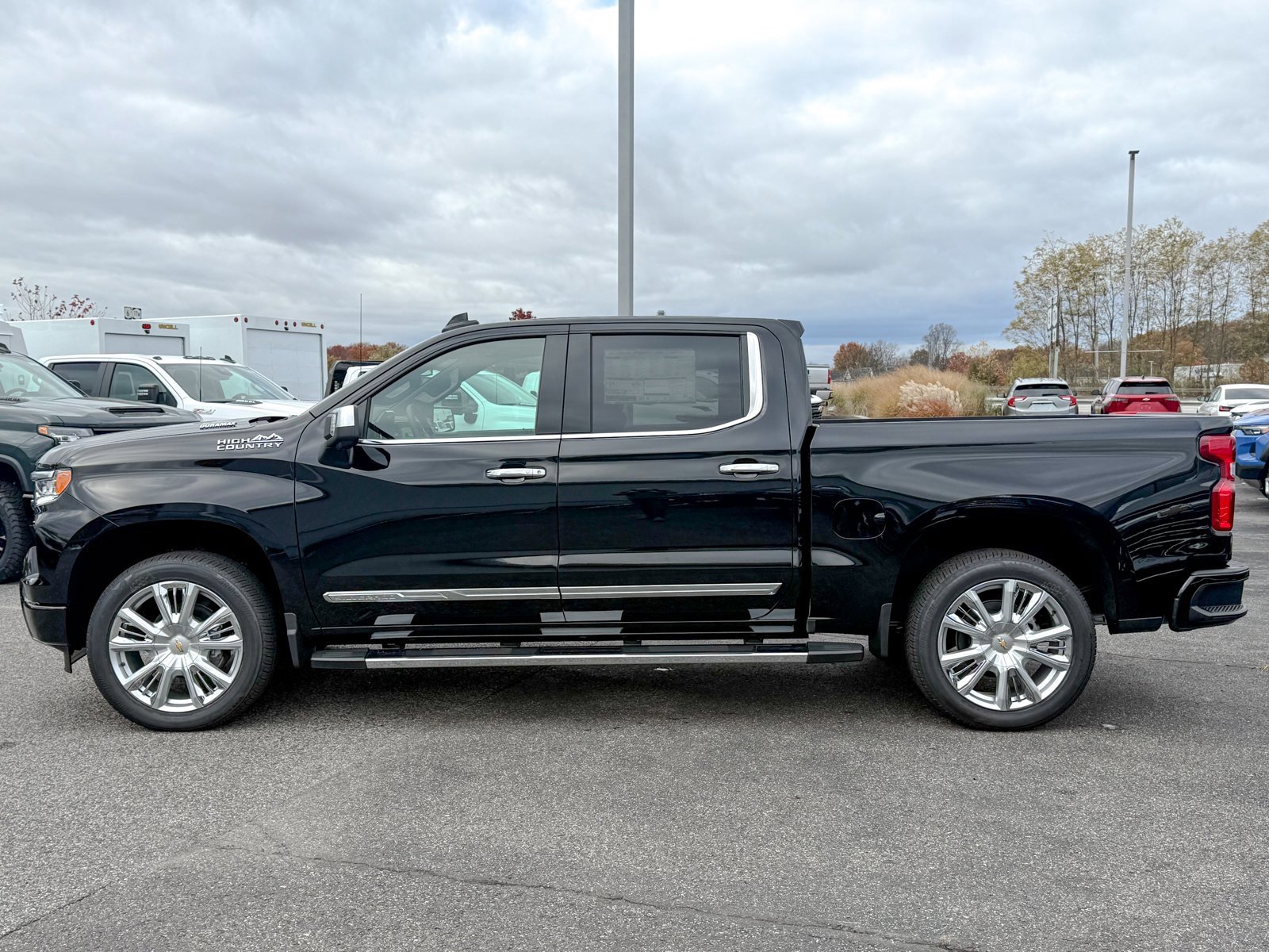 2026 Chevrolet Silverado 1500 High Country photo 4