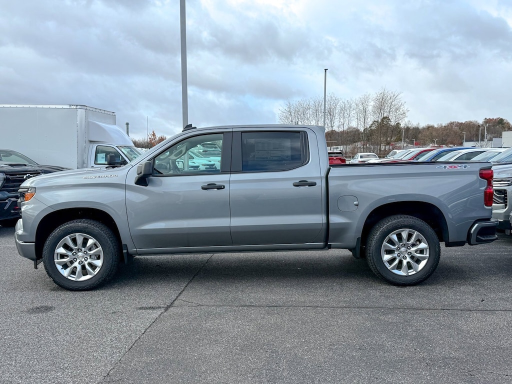 New 2026 Chevrolet Silverado 1500 Custom Truck Crew Cab