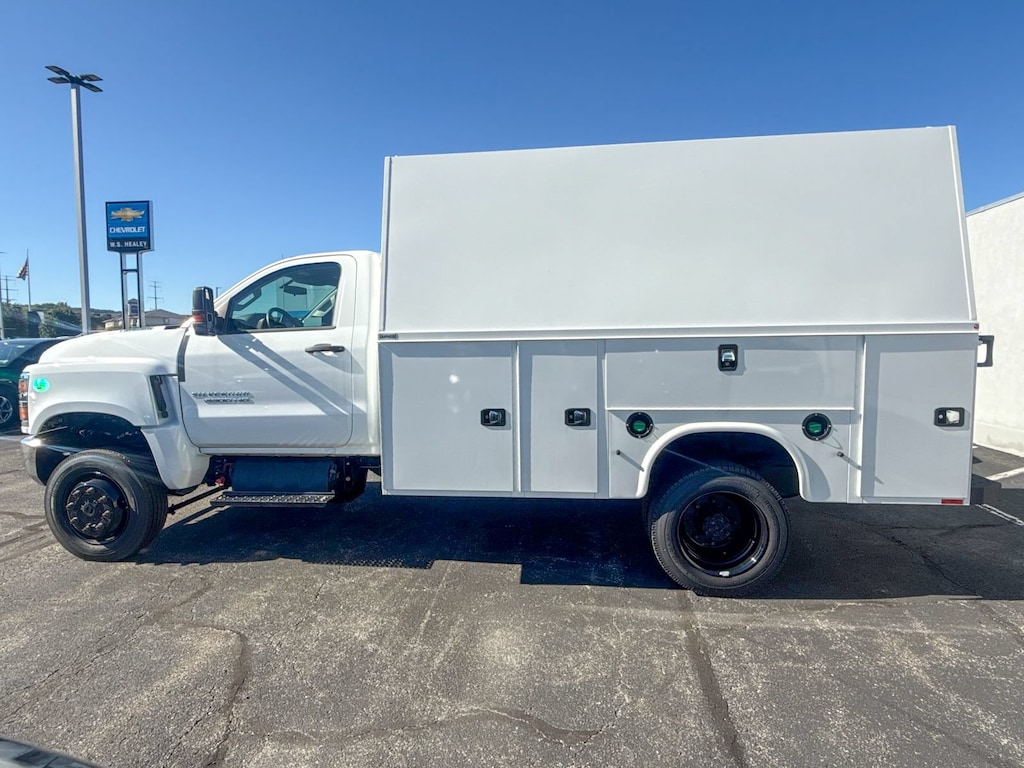 New 2025 Chevrolet Silverado 5500 HD Work Truck Truck Regular Cab