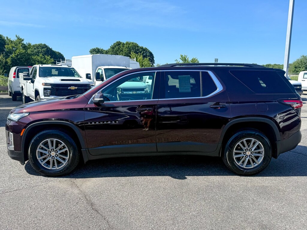Used 2023 Chevrolet Traverse LT Cloth SUV