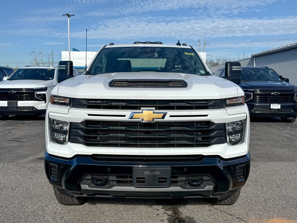 New 2026 Chevrolet Silverado 2500 HD Custom Truck Crew Cab