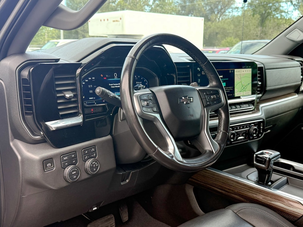 Used 2022 Chevrolet Silverado 1500 LT Trail Boss Truck Crew Cab