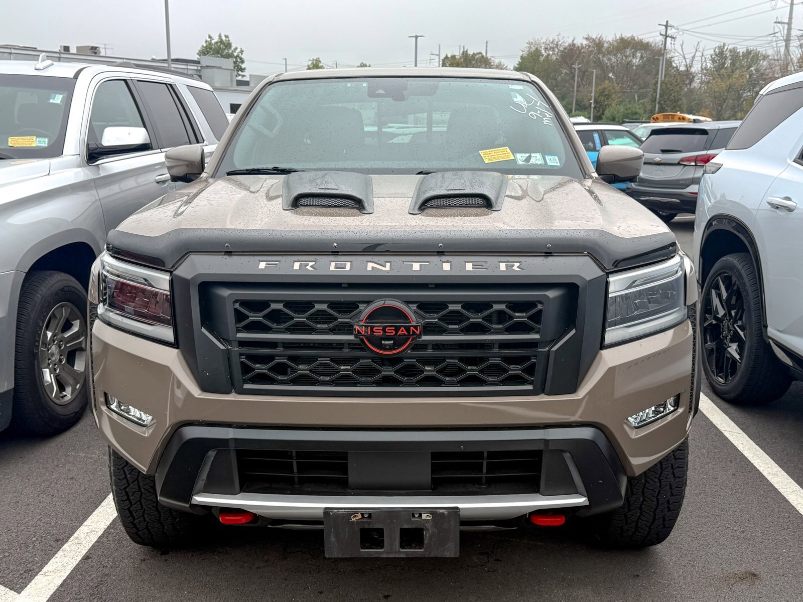 2022 Nissan Frontier PRO-4X photo 2