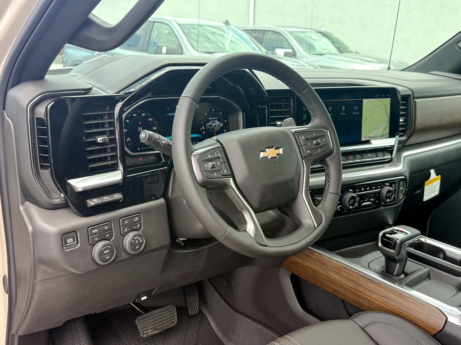2026 Chevrolet Silverado 1500 High Country - Photo 14