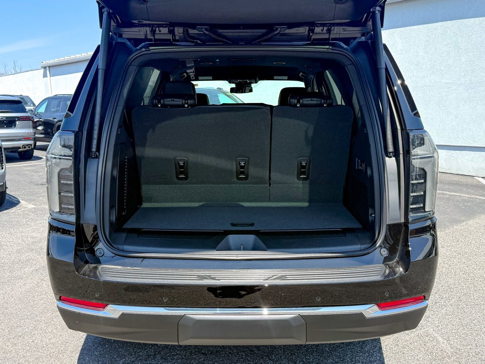 2026 Chevrolet Tahoe LT - Photo 14