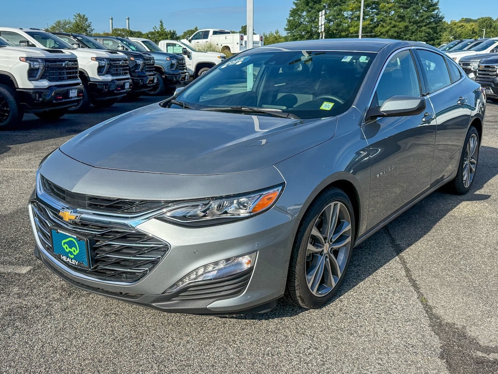 Used 2025 Chevrolet Malibu 2LT Sedan