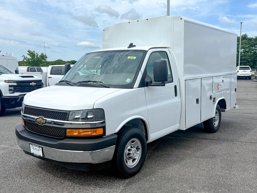New 2025 Chevrolet Express Cutaway 3500 1WT Cutaway Van