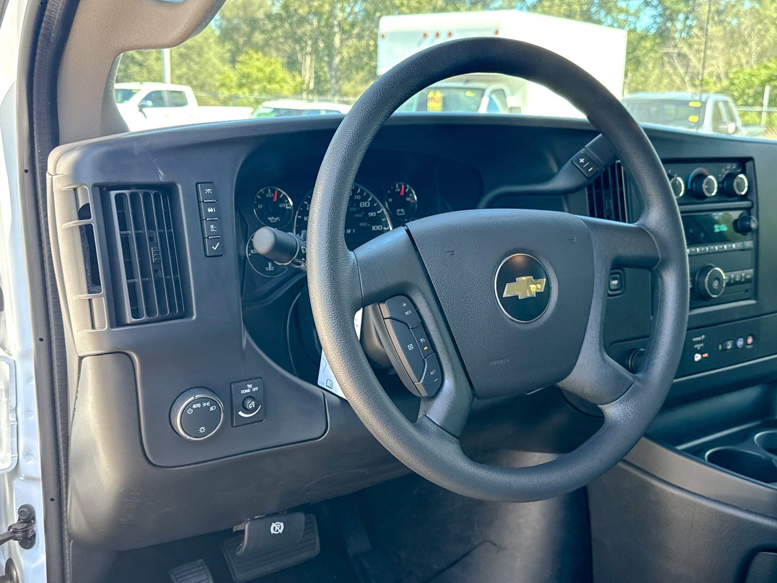 2025 Chevrolet Express Cargo 2500 Van photo 2