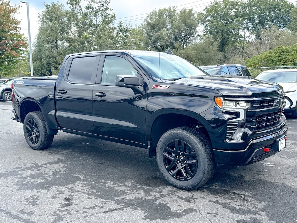 New 2025 Chevrolet Silverado 1500 LT Trail Boss Truck Crew Cab