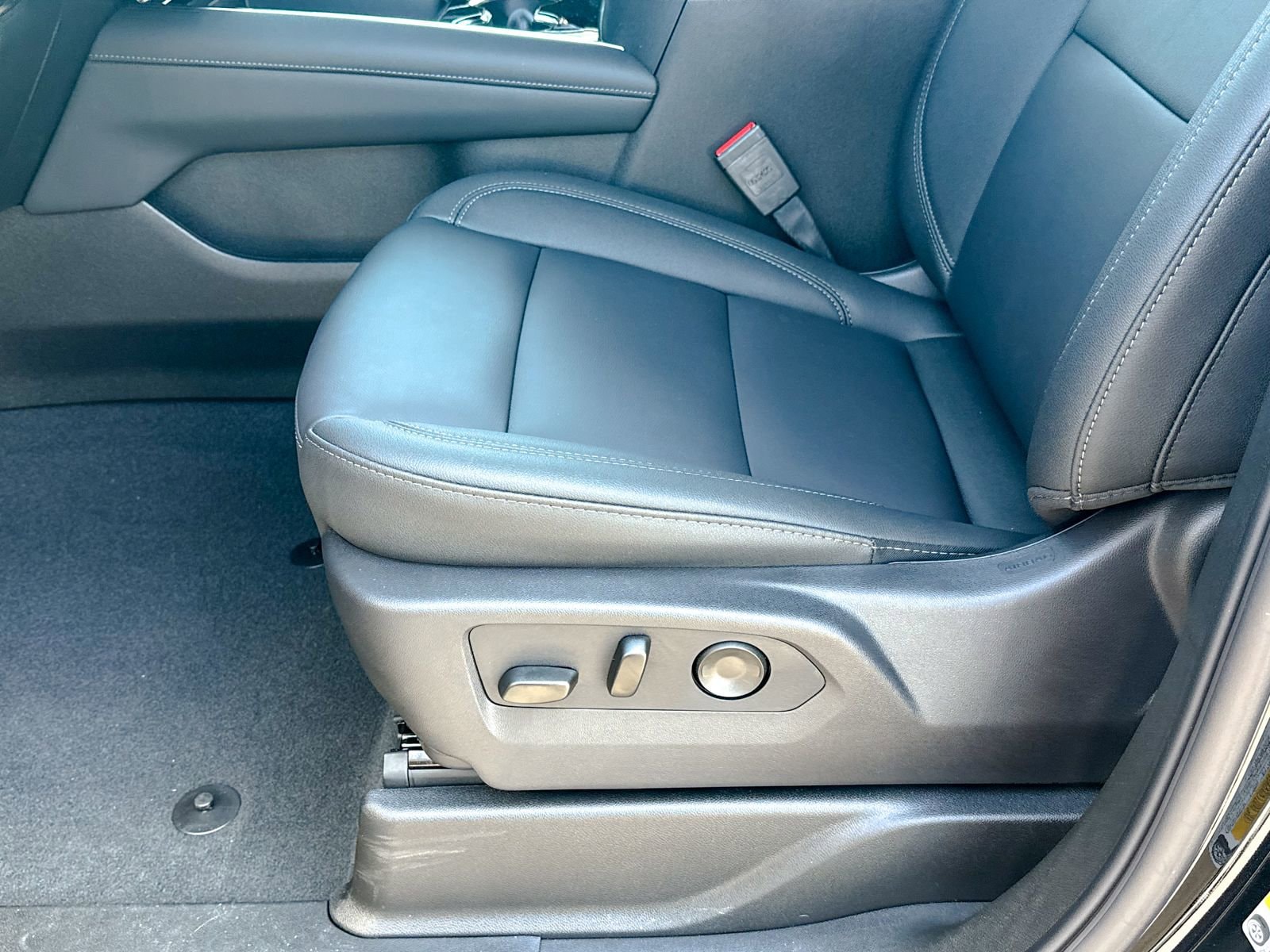 2026 Chevrolet Tahoe LT - Photo 22