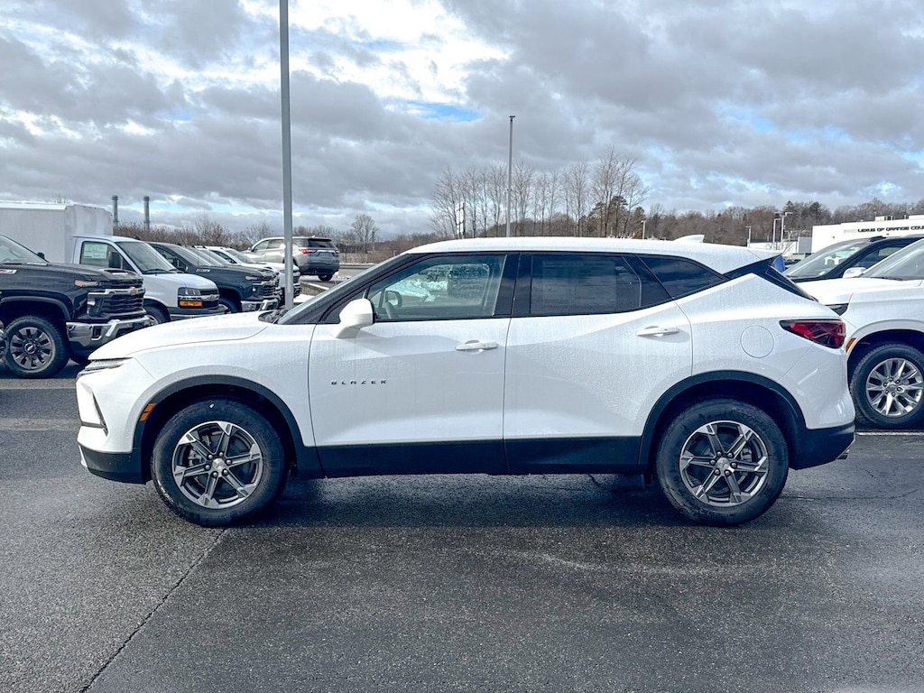 New 2025 Chevrolet Blazer 2LT SUV