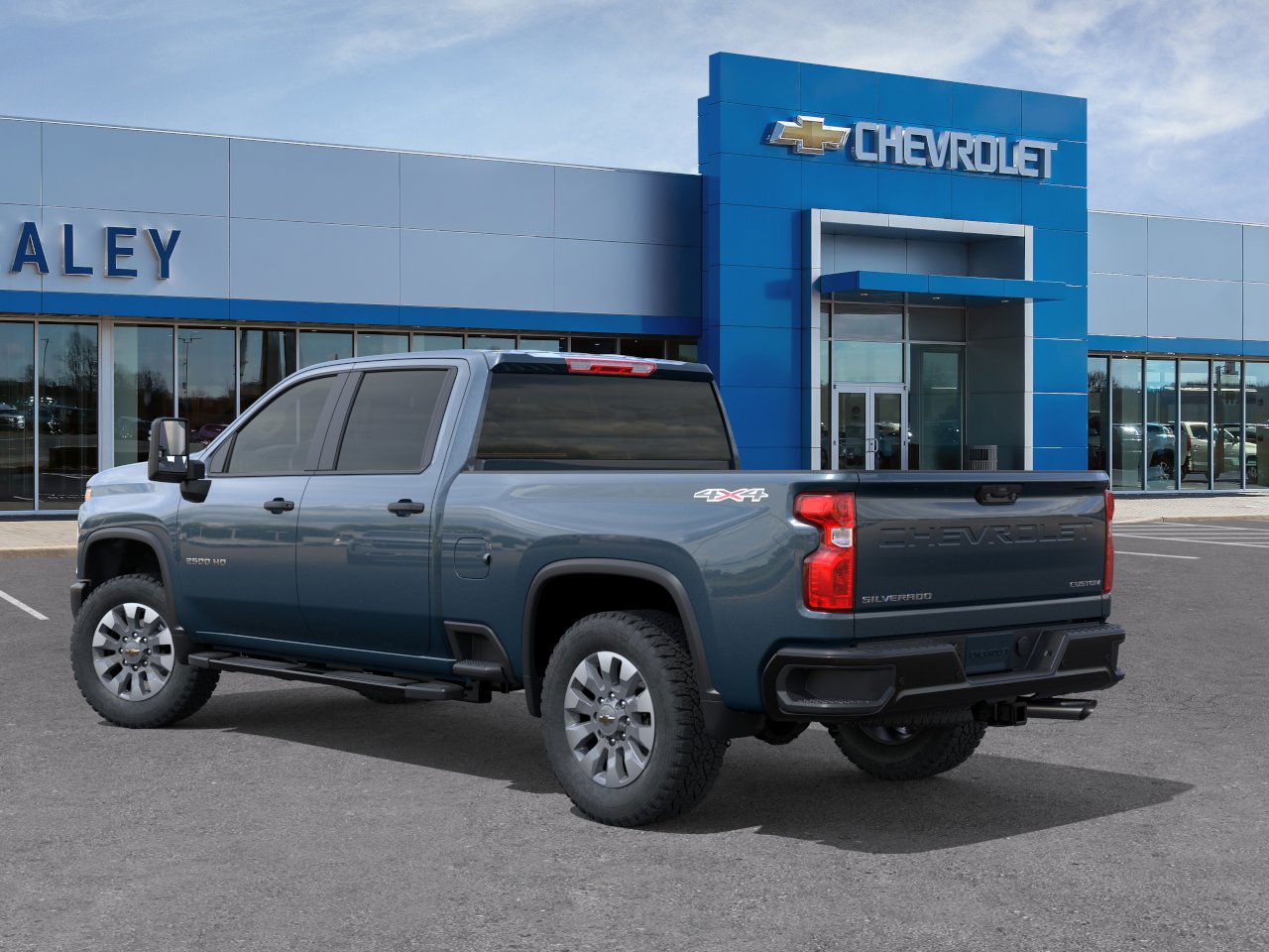 2026 Chevrolet Silverado 2500HD Custom photo 3