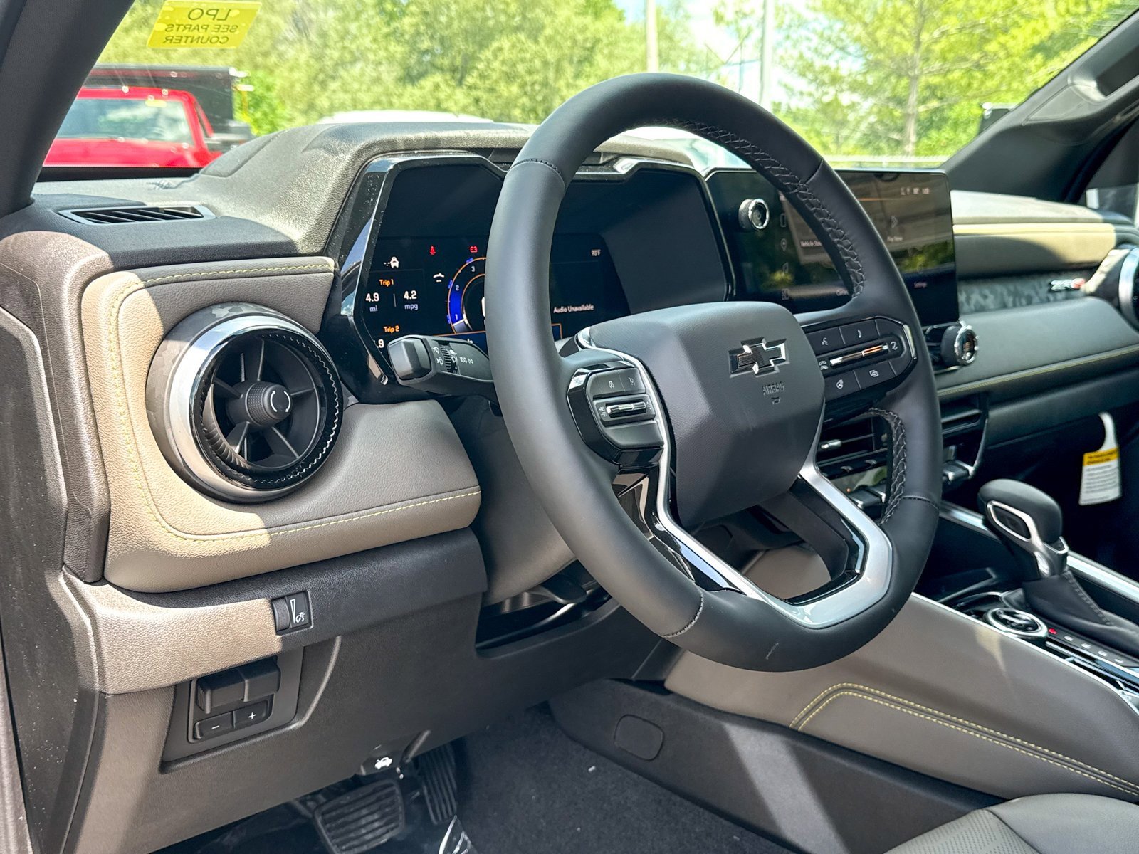 2025 Chevrolet Colorado ZR2 photo 3
