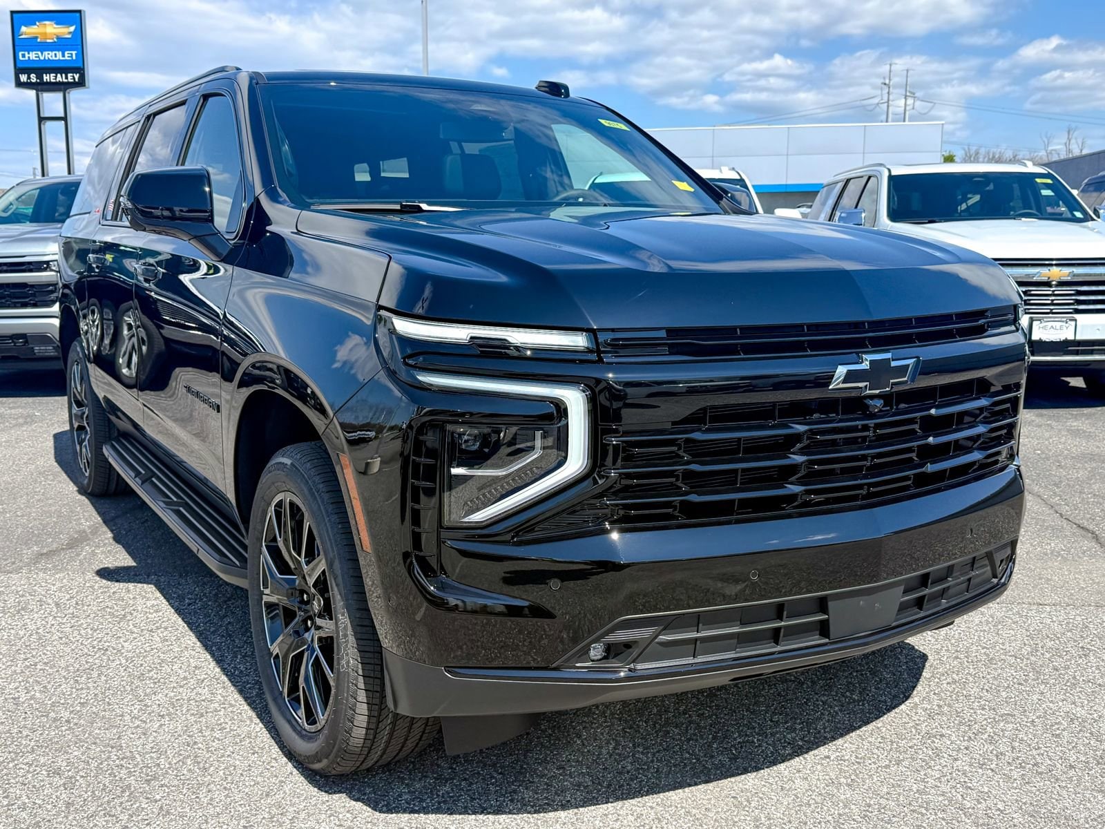 2026 Chevrolet Suburban RST 4WD's photo