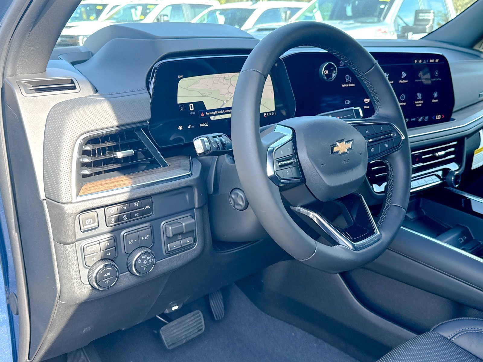 2025 Chevrolet Tahoe High Country photo 3