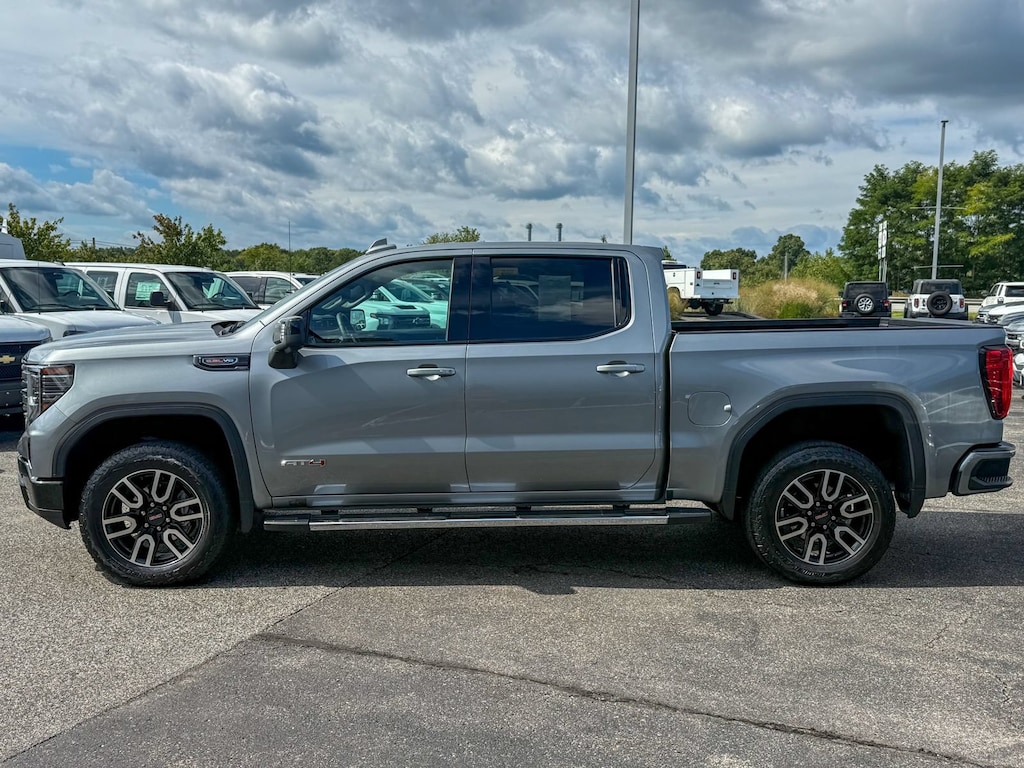Used 2025 GMC Sierra 1500 AT4 Truck Crew Cab