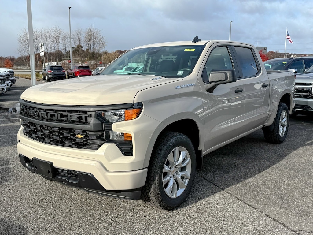 New 2026 Chevrolet Silverado 1500 Custom Truck Crew Cab