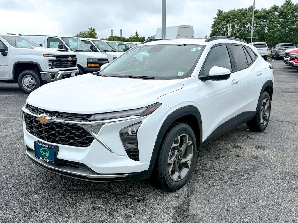 Used 2024 Chevrolet Trax LT SUV