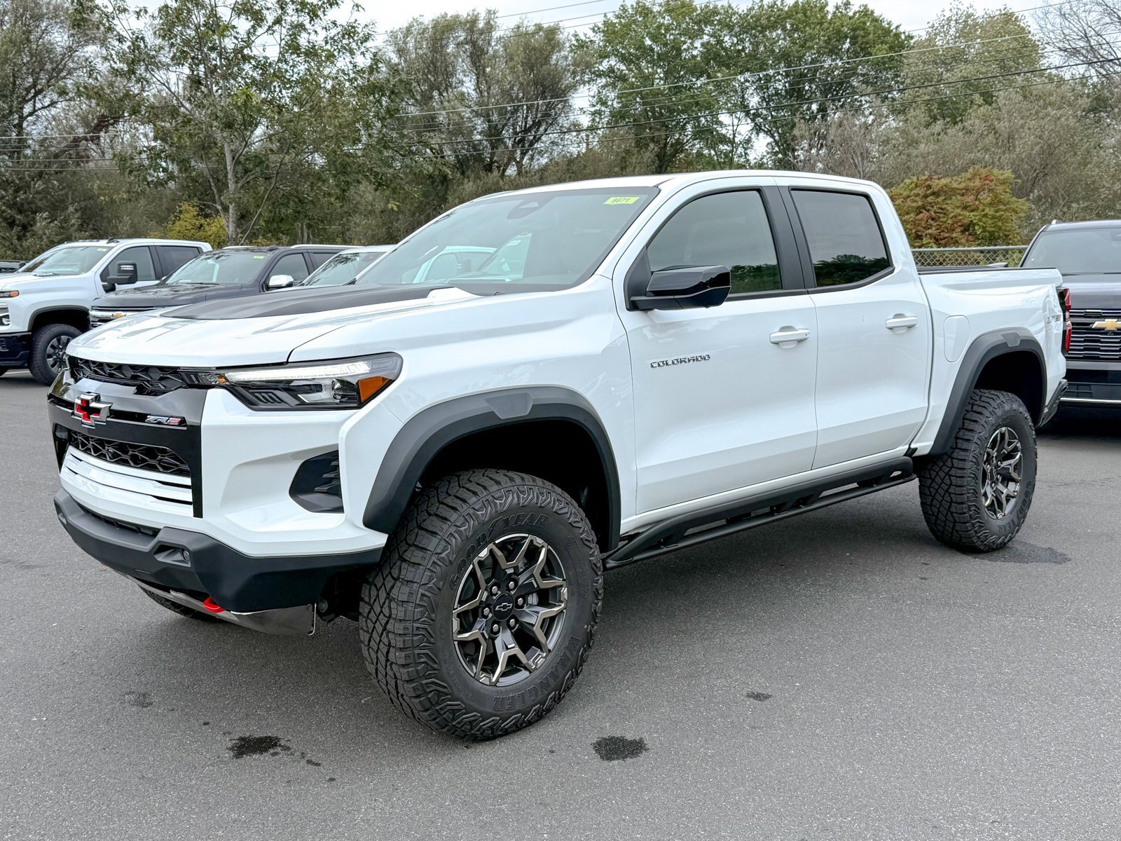 2026 Chevrolet Colorado ZR2 photo 3