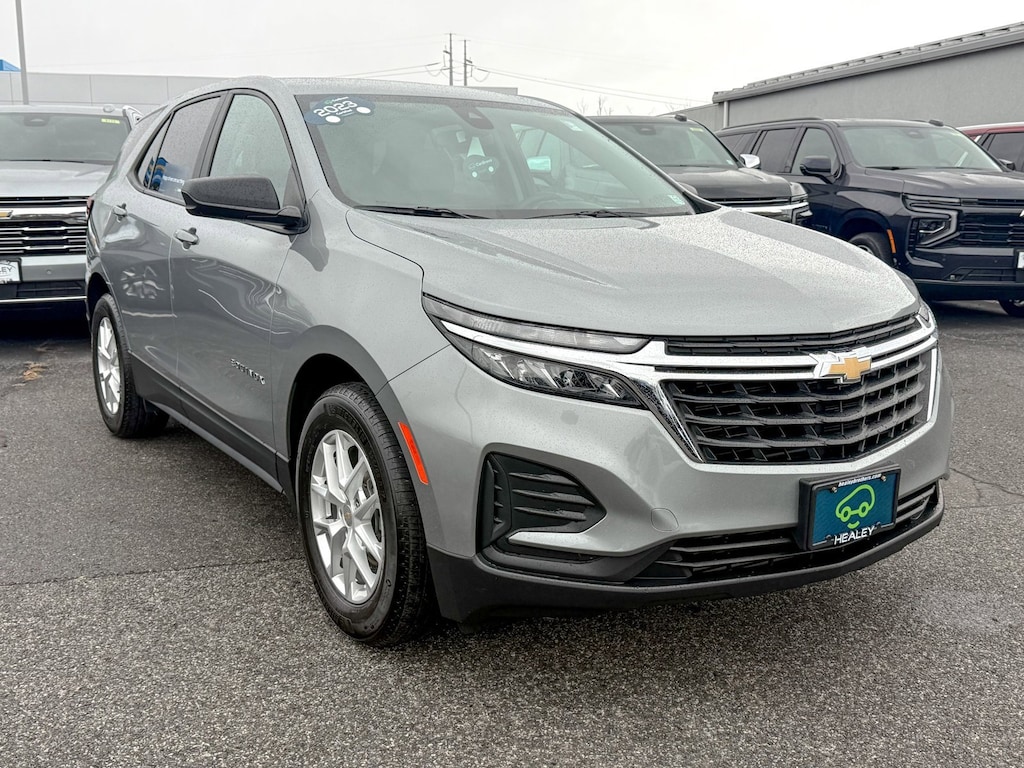 Used 2023 Chevrolet Equinox LS SUV
