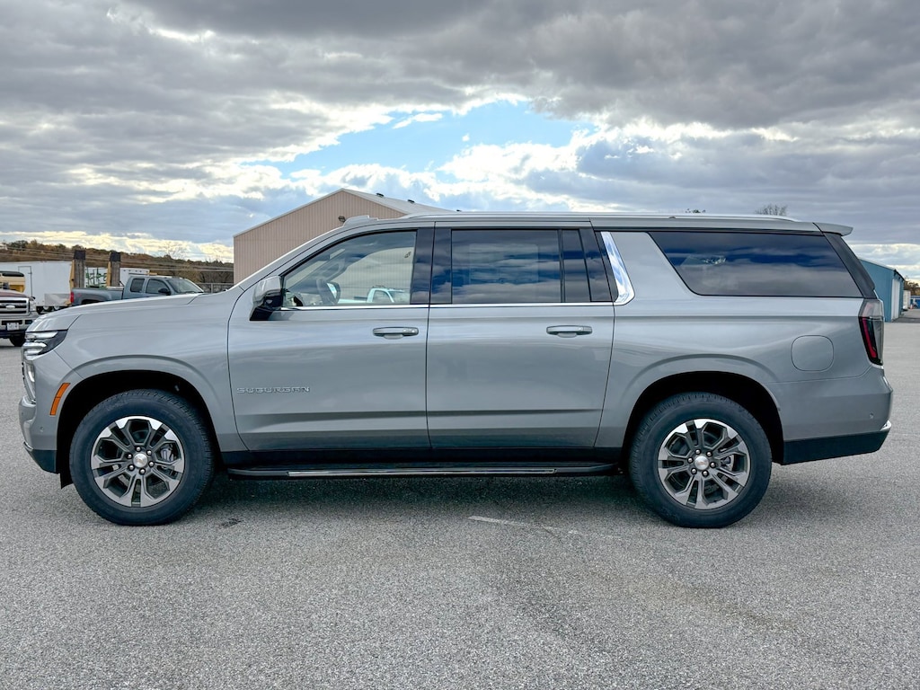 New 2026 Chevrolet Suburban LT SUV