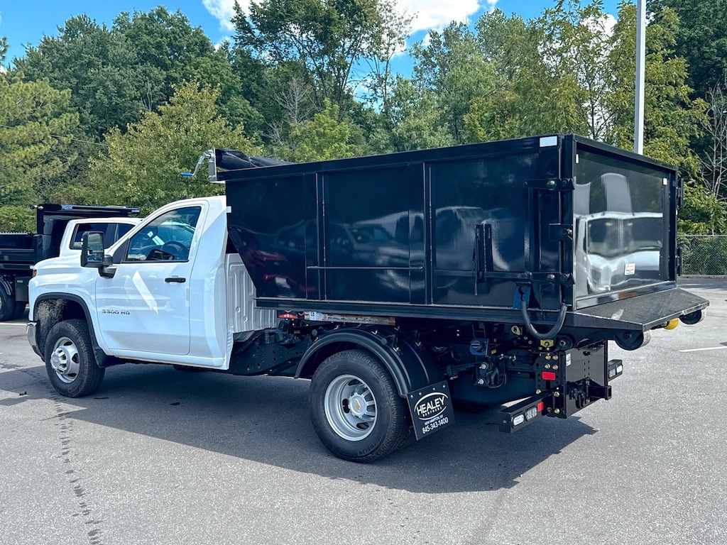 New 2025 Chevrolet Silverado 3500 HD Chassis Cab Work Truck Truck Regular Cab