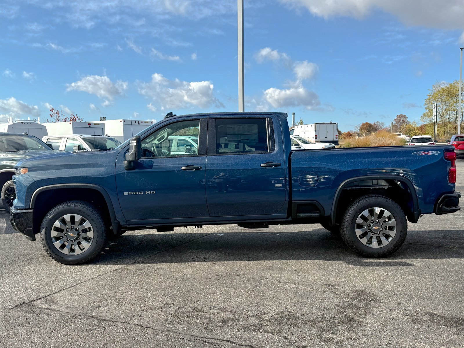 2026 Chevrolet Silverado 2500HD Custom photo 4